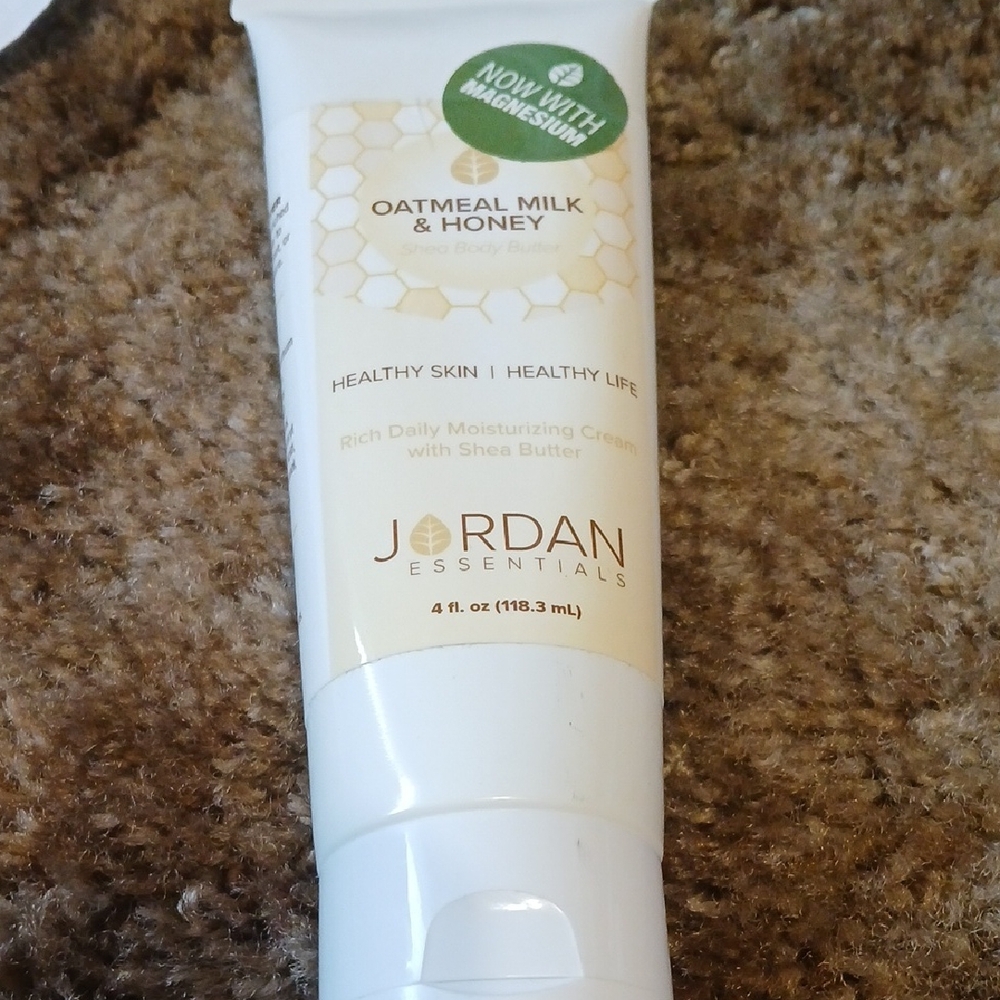 Jordan Essentials Oatmeal Milk & Honey Moisturizer - White and Cream